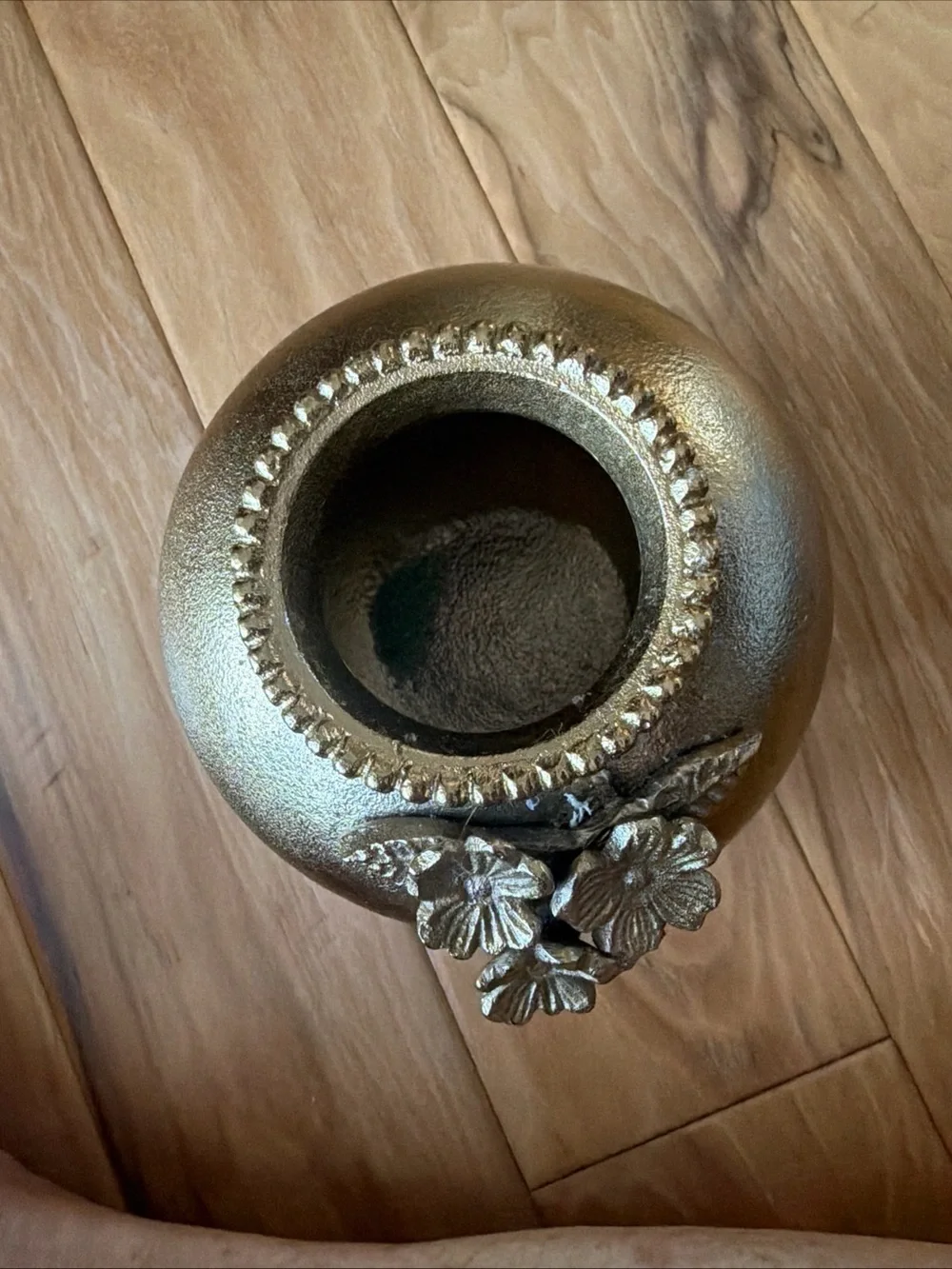 Hollywood Regency Rococo Decor Cast Metal Ornate Gold Floral Accent Vase